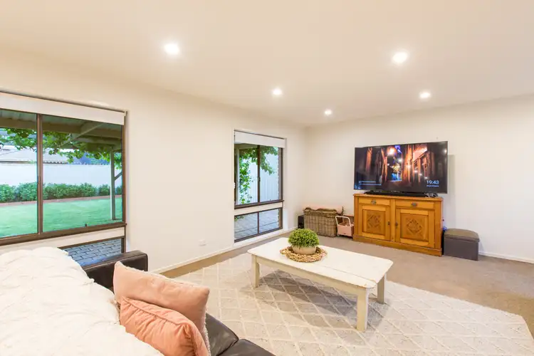 Fifth view of Homely house listing, 2 BINGARA CLOSE, Mildura VIC 3500