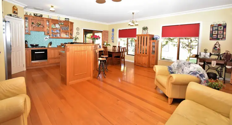 Seventh view of Homely house listing, 3 CARTER DRIVE, Beechworth VIC 3747