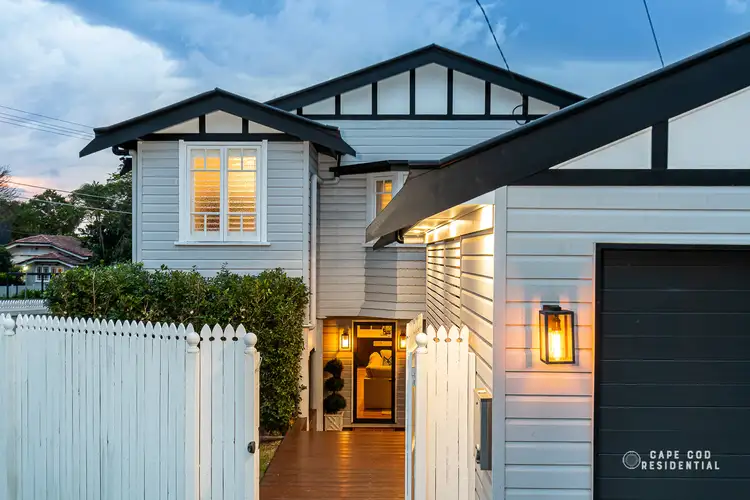 2 Annie Street, Camp Hill QLD 4152