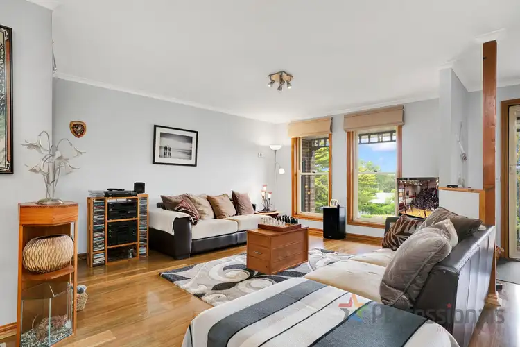 Second view of Homely house listing, 9 Mcgregor Court, Bacchus Marsh VIC 3340