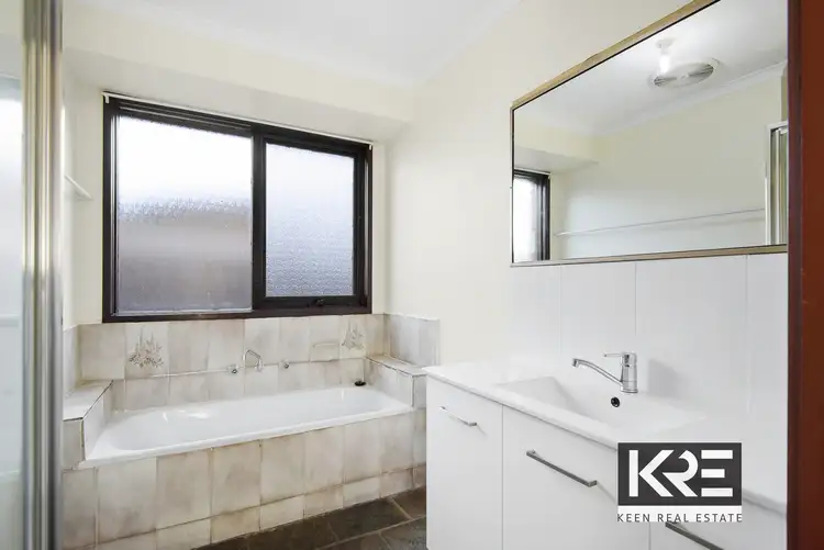 Sixth view of Homely unit listing, 50 Robjant Street, Hampton Park VIC 3976
