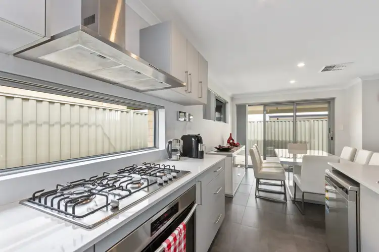 Fifth view of Homely house listing, 7 Bloomsbury Way, Harrisdale WA 6112