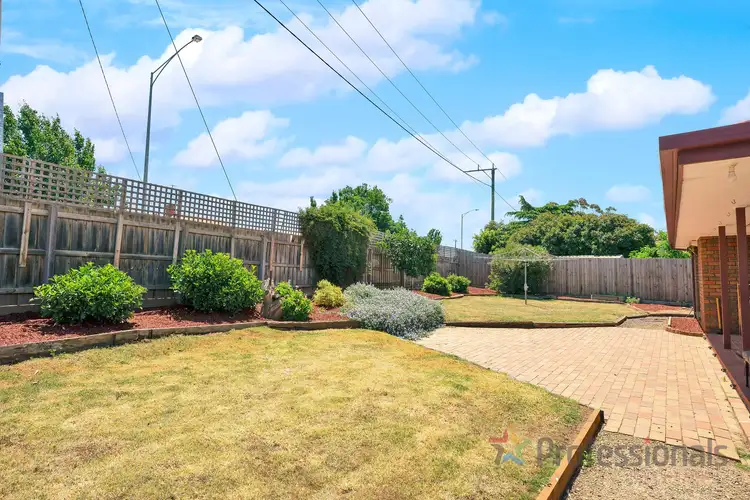 Second view of Homely house listing, 5 Costello Close, Bacchus Marsh VIC 3340