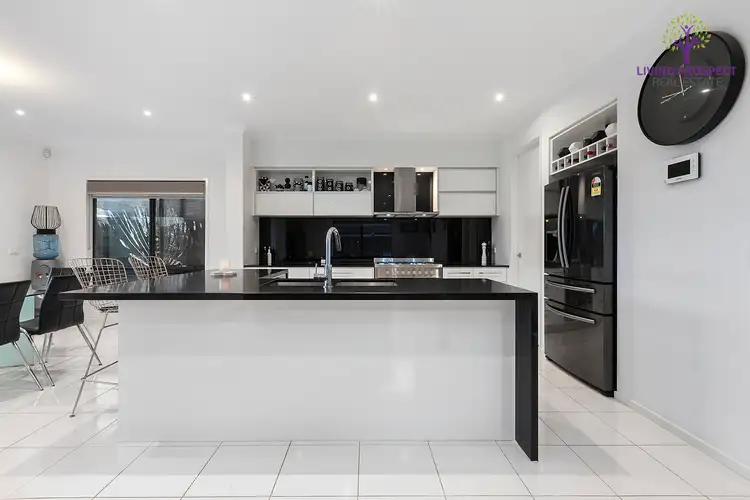 Sixth view of Homely house listing, 11 Applegate Crescent, Tarneit VIC 3029