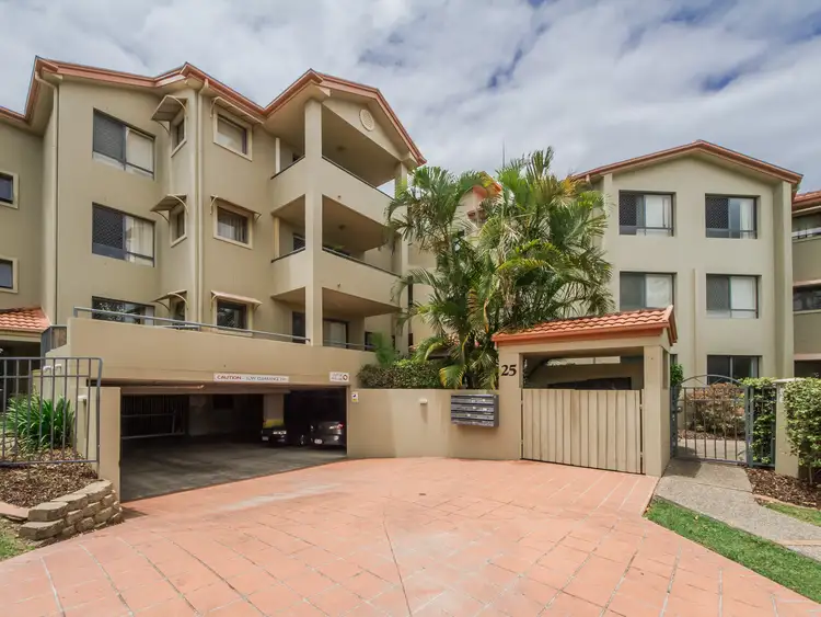 Fifth view of Homely unit listing, 4/25 Chester Terrace, Southport QLD 4215
