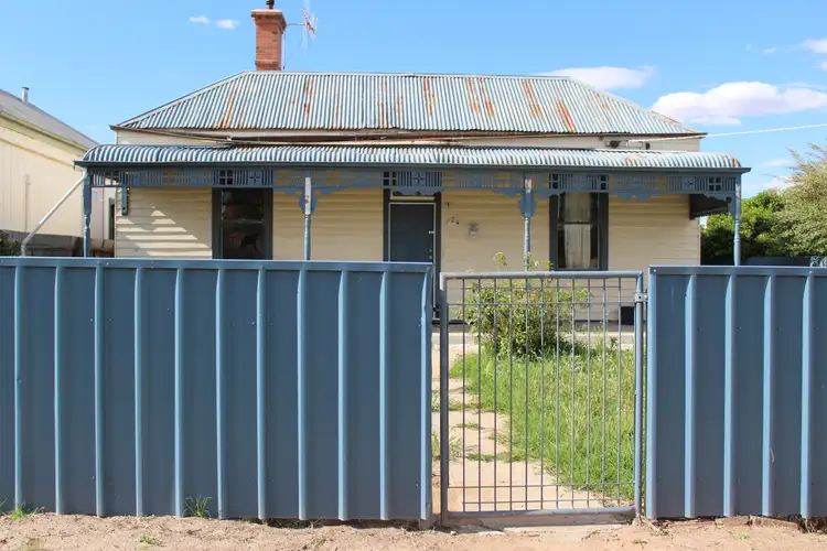 24 Macpherson Street, Nhill VIC 3418