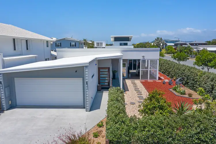 Second view of Homely house listing, 2 Suncatcher Lane, Casuarina NSW 2487