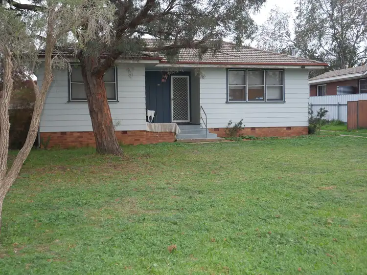 10 Gossamer Street