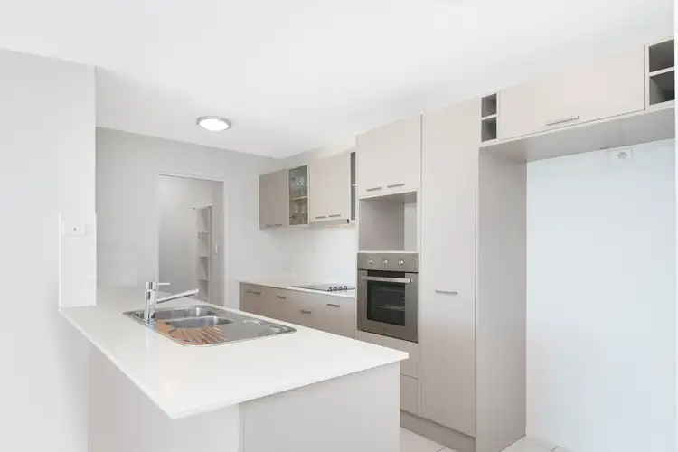 Second view of Homely unit listing, 27/28 Landsborough Street, North Ward QLD 4810