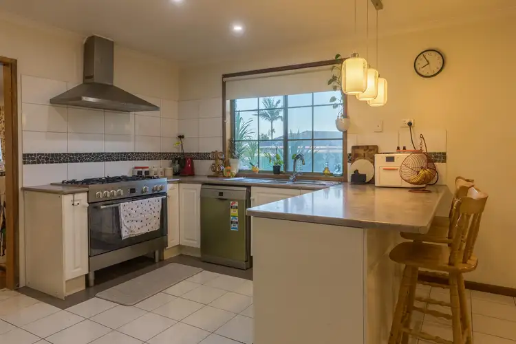 Sixth view of Homely house listing, 9 Loganberry Close, Cranbourne North VIC 3977