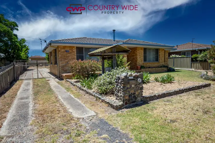 45 Lewis Street, Glen Innes NSW 2370