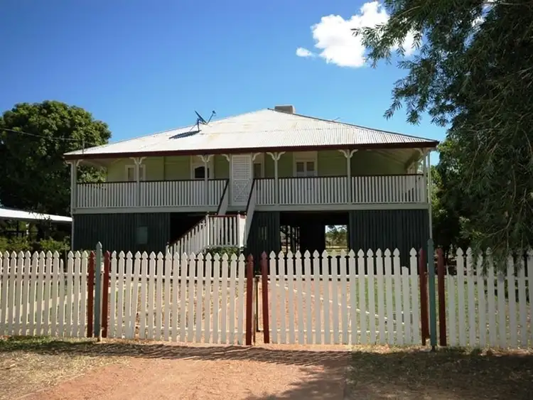 177 Kingfisher Street, Longreach QLD 4730