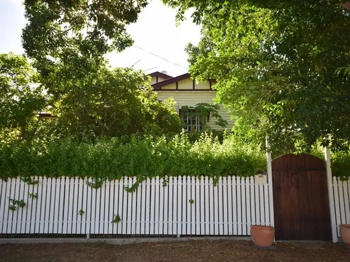 147 Cassowary Street, Longreach QLD 4730