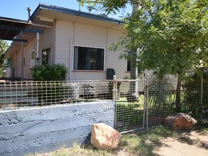 125 Wren Street, Longreach QLD 4730