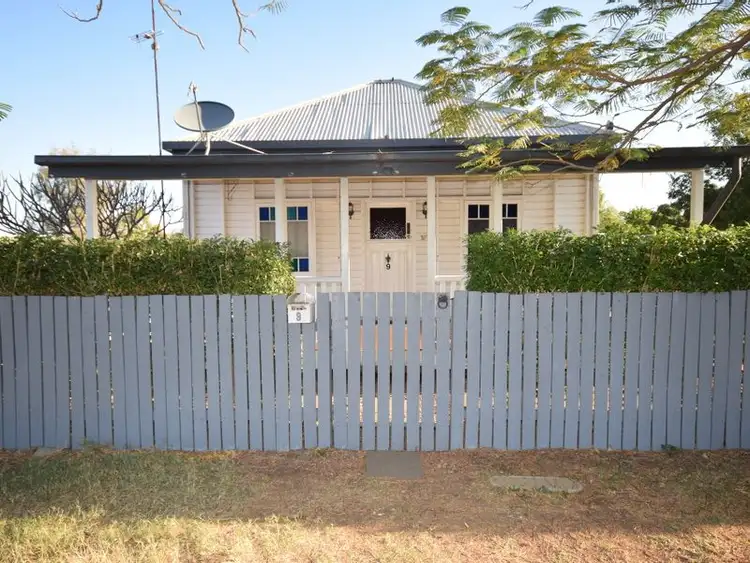 9 Pelican Street, Longreach QLD 4730