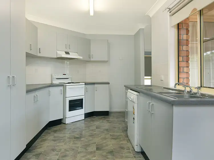 Second view of Homely house listing, 8 Georgina Court, Kearneys Spring QLD 4350
