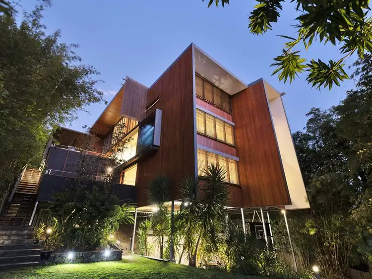 9 St James Street, Highgate Hill QLD 4101