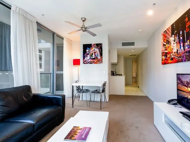 804/127 Charlotte Street