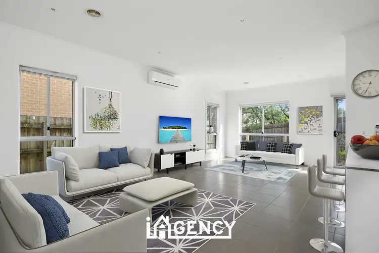 Third view of Homely townhouse listing, 22 Barrier Reef Circuit, Endeavour Hills VIC 3802