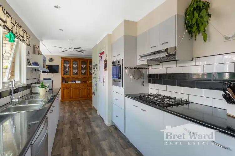 Fifth view of Homely house listing, 8 Bluff Court, Eastwood VIC 3875
