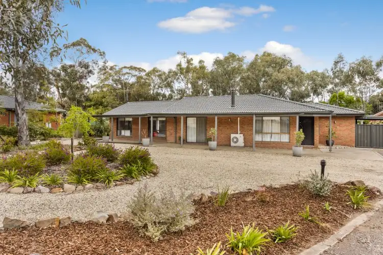 6 Wattle Drive, Heathcote VIC 3523