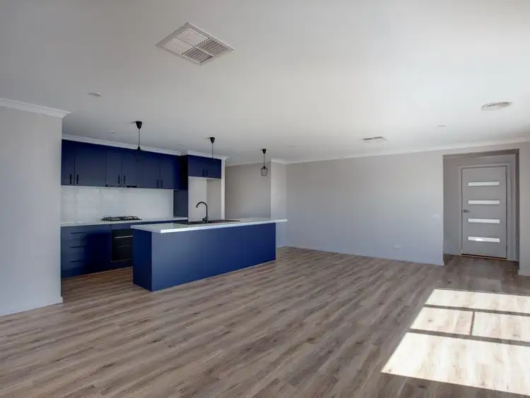 Third view of Homely townhouse listing, 2/89 Mitchell Street, Wodonga VIC 3690