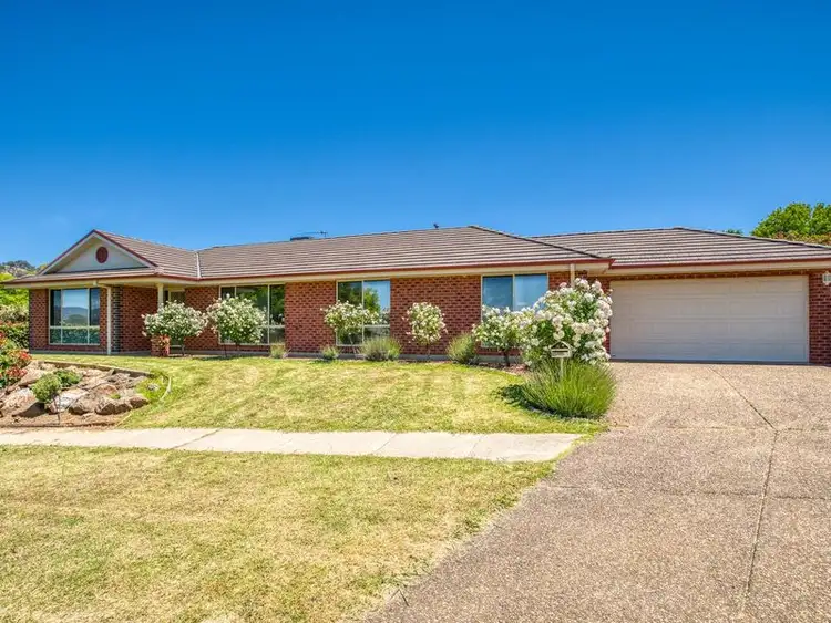 Main view of Homely house listing, 25 Kingfisher Drive, Wodonga VIC 3690