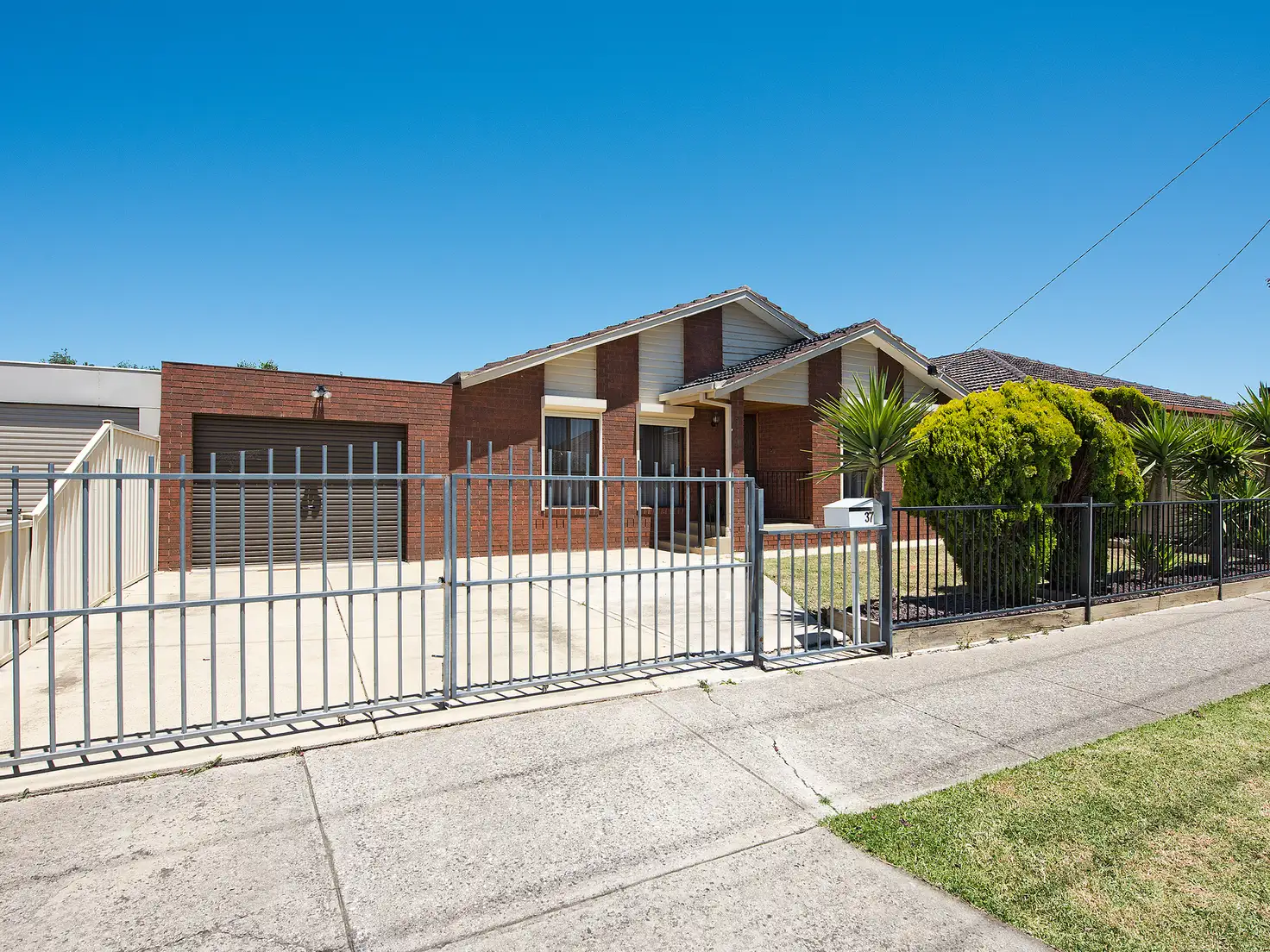 Main view of Homely house listing, 37 Kinlora Avenue, Epping VIC 3076