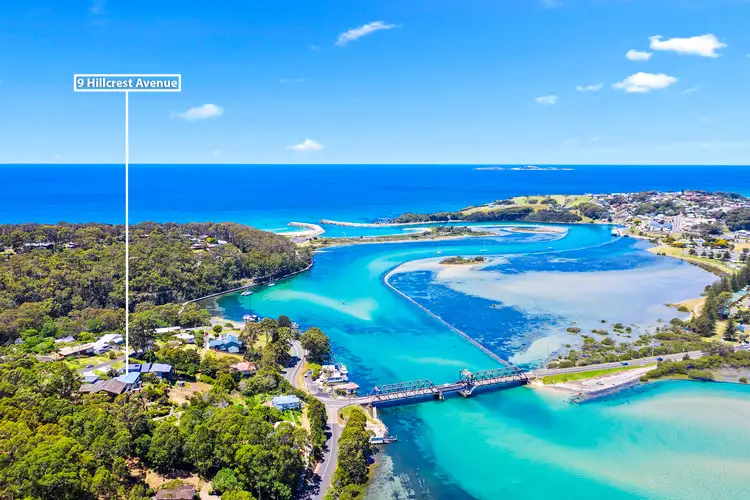 9 Hillcrest Avenue, North Narooma NSW 2546