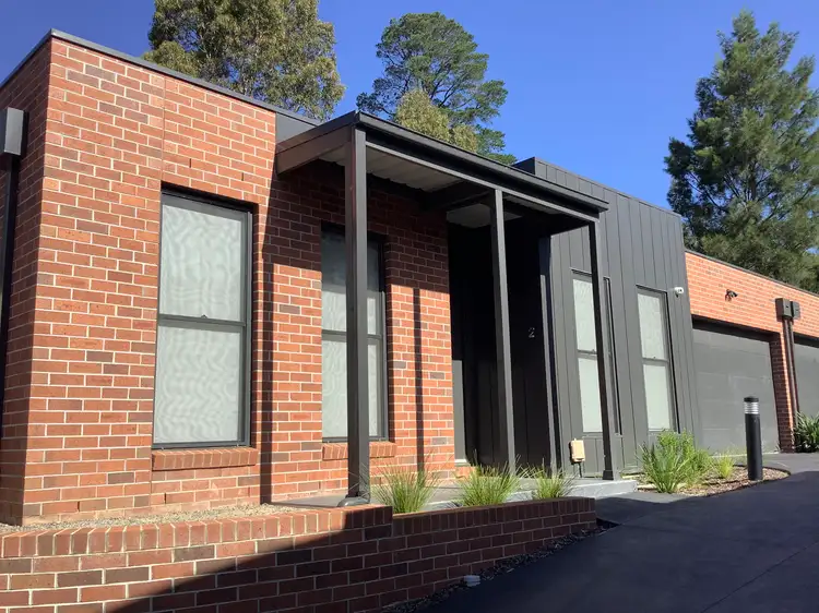 2/94 Plymouth Road, Ringwood VIC 3134