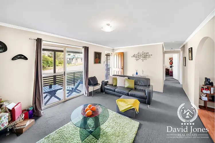 4 Endeavour Parade, Eagleby QLD 4207