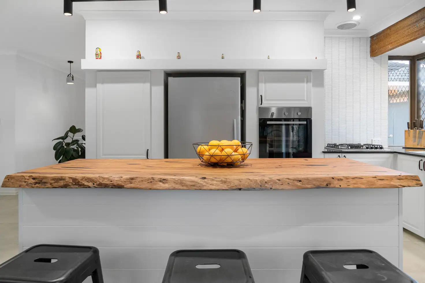 Main view of Homely house listing, 10 Wilsmore Grove, Kardinya WA 6163