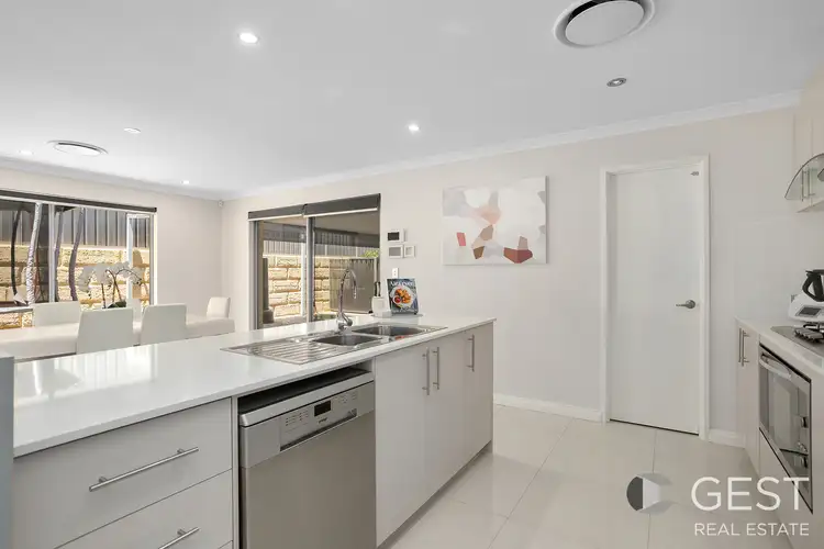 Fifth view of Homely house listing, 6 SCARVACI RISE, Landsdale WA 6065
