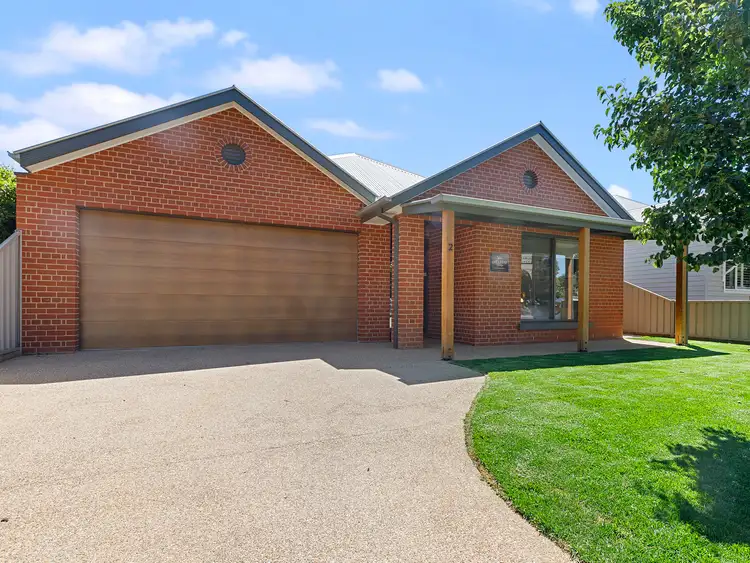 2 Bank Street, Avenel VIC 3664