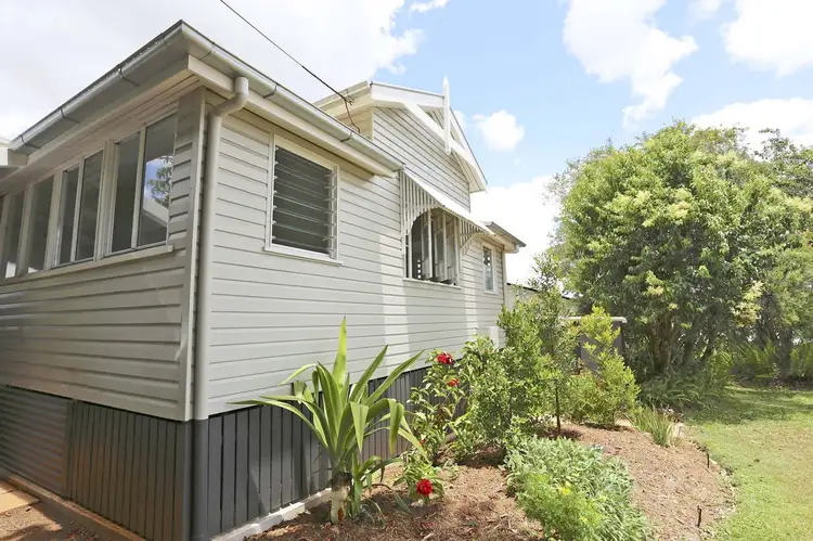 9 Downing Street, Malanda QLD 4885