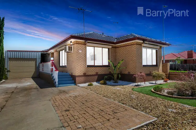 33 Quinn Street, Deer Park VIC 3023