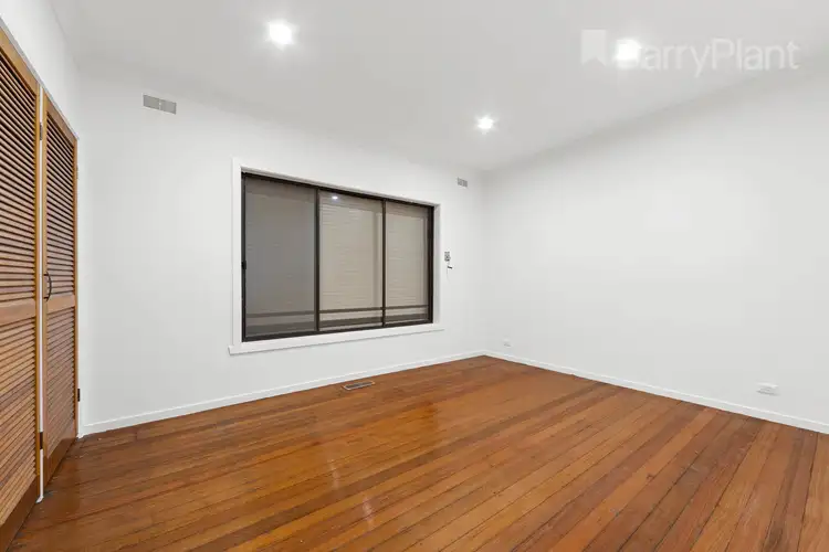 Fifth view of Homely house listing, 33 Quinn Street, Deer Park VIC 3023
