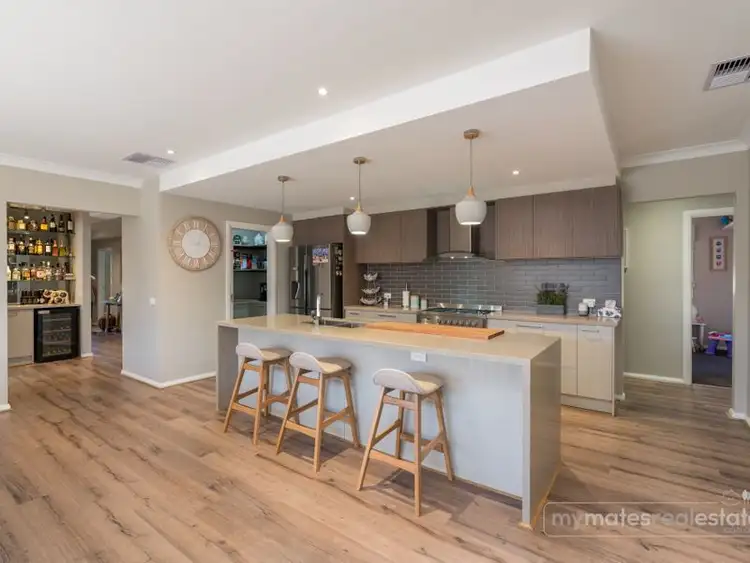 Fifth view of Homely house listing, 3 Bernfae Avenue, Clyde VIC 3978