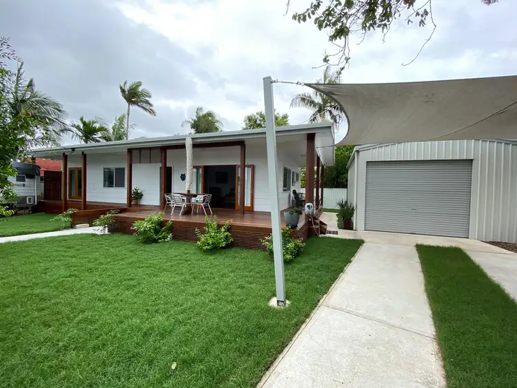 11 Churchill Street, Urangan QLD 4655