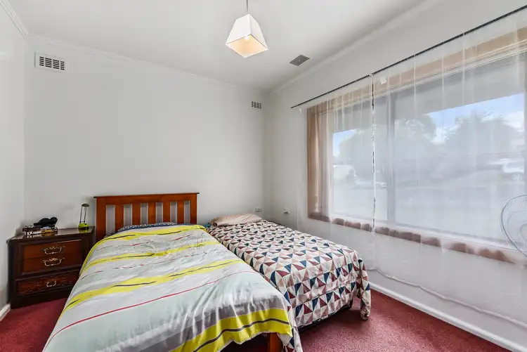 Fifth view of Homely house listing, 4 Holloway Crescent, Mount Gambier SA 5290