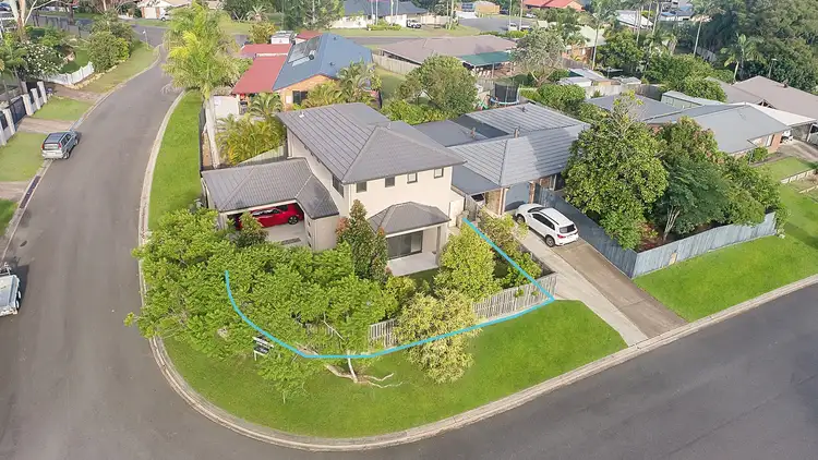 4 Moura Road, Worongary QLD 4213
