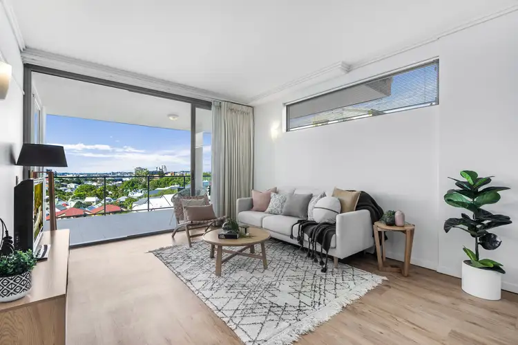 348/51 Hope Street