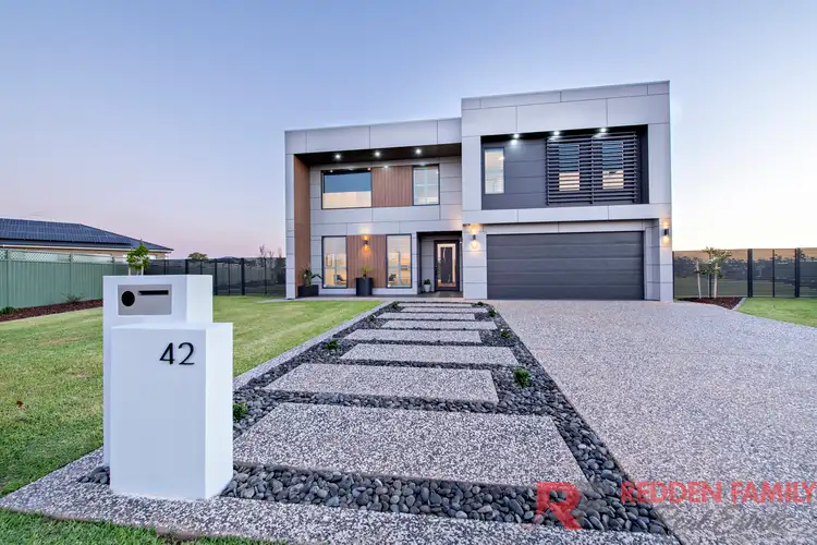 42 Waterfall Crescent, Dubbo NSW 2830