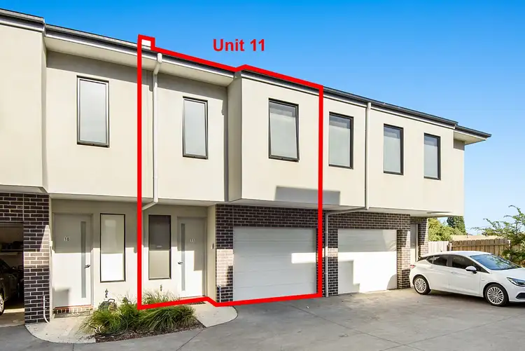 11/66 Outlook Drive, Dandenong North VIC 3175