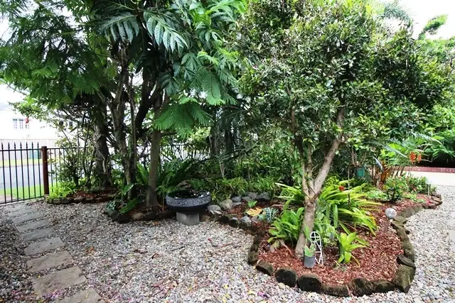 8 Thomson Street, Earlville QLD 4870