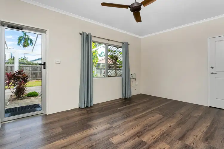 Sixth view of Homely house listing, 2/5 Ireland Crescent, Whitfield QLD 4870