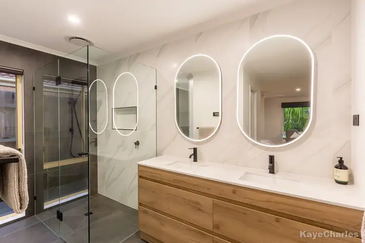 Sixth view of Homely house listing, 9 Grange Circuit, Beaconsfield VIC 3807