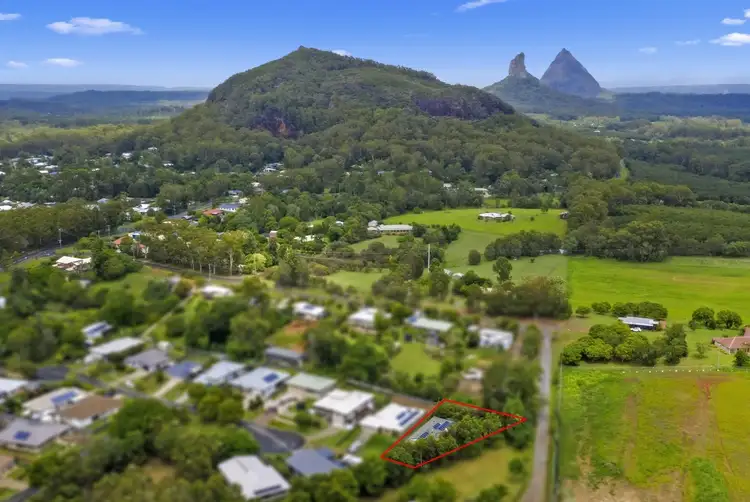 11 Dollarbird Place, Glass House Mountains QLD 4518
