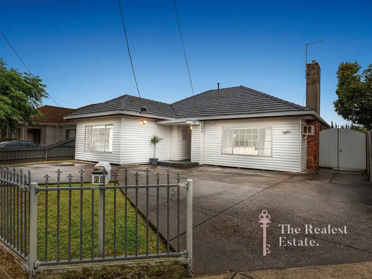 68 Station Avenue, St Albans VIC 3021