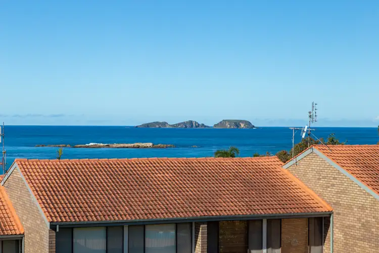 Third view of Homely townhouse listing, 18/1 Calton Road, Batehaven NSW 2536